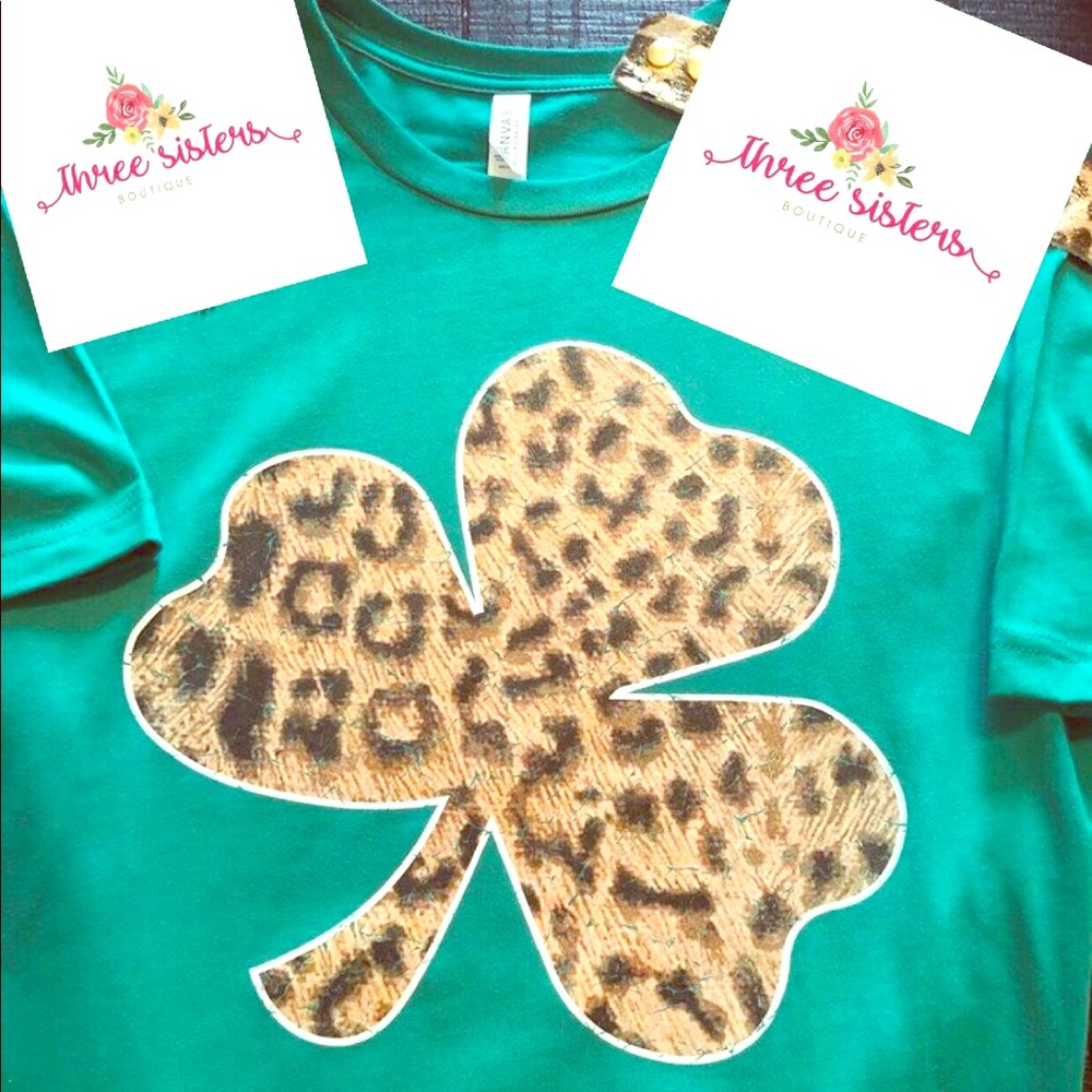 Saint Patricks T-shirt With the leopard print